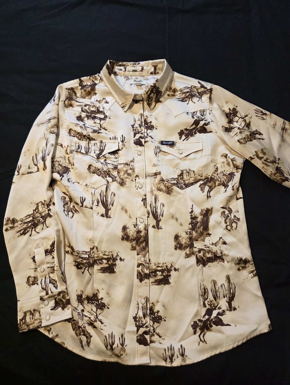 Wrangler Rodeo Cream Western Print Mens Button-Up Shirt Size Large Polyester